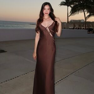 lioness brown bow dress size S